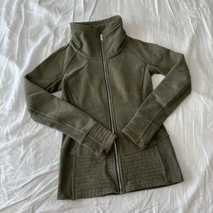 Lululemon radiant hoodie sweater